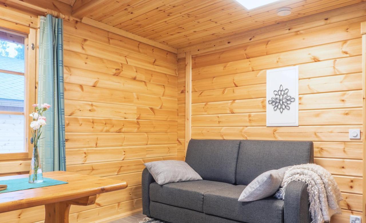 מואוניו Harriniva Adventure Resort Cabins מראה חיצוני תמונה